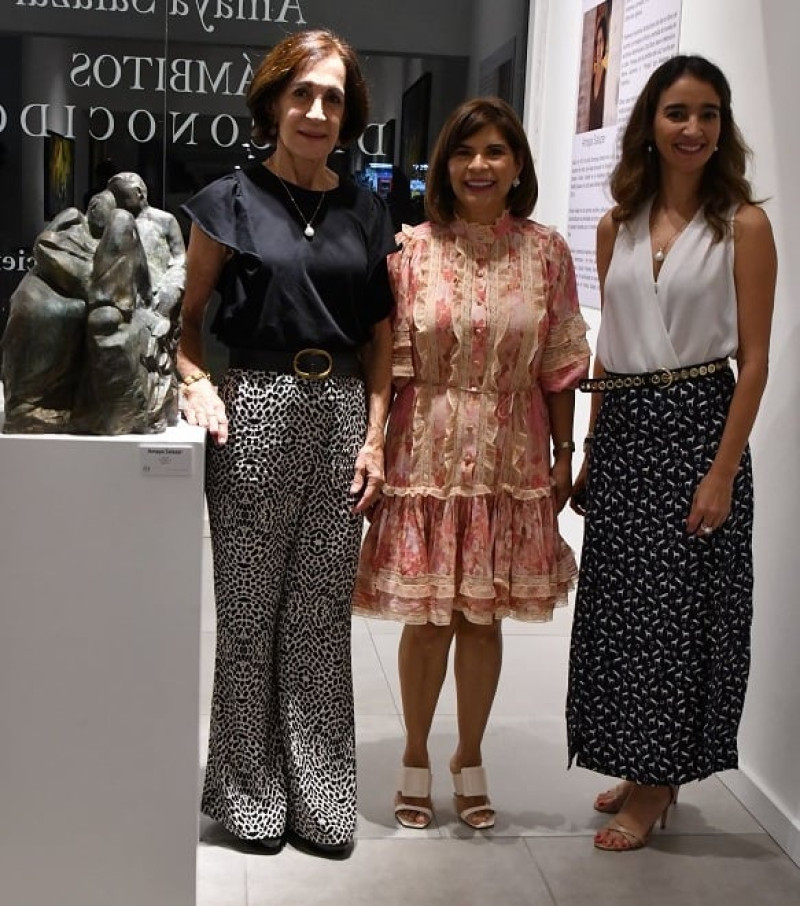 Amaya Salazar, Susy Guzmán y Bingene Armenteros.