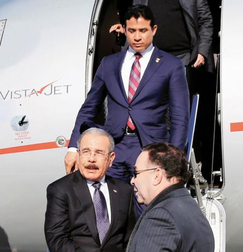 Adan Cáceres y Danilo Medina. Foto de archivo