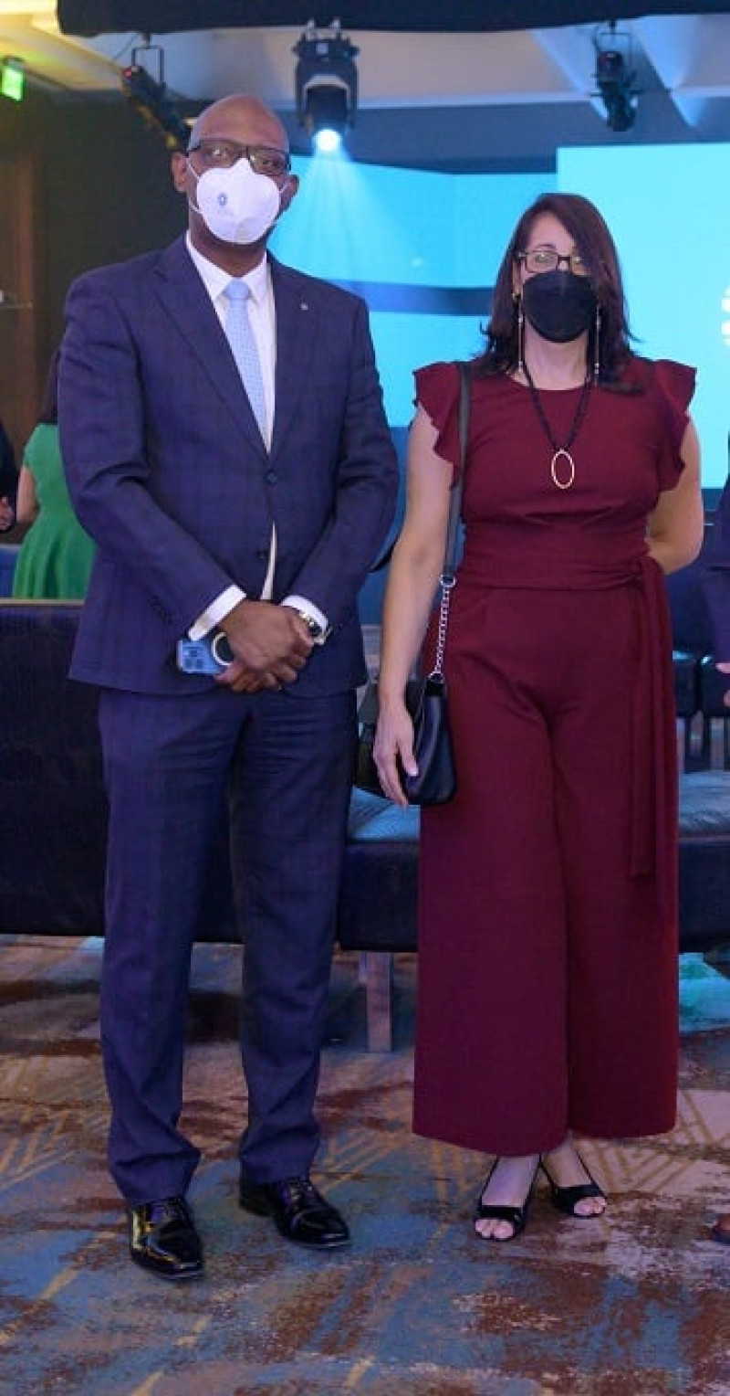 Miguel Cruz, y Cynthia Díaz.