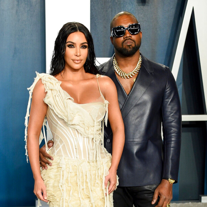 Kanye West y Kim Kardashian pusieron fin, en febrero, a un matrimonio de seis años entre dos de las estrellas más importantes del siglo. (Foto: AP/Archivo).