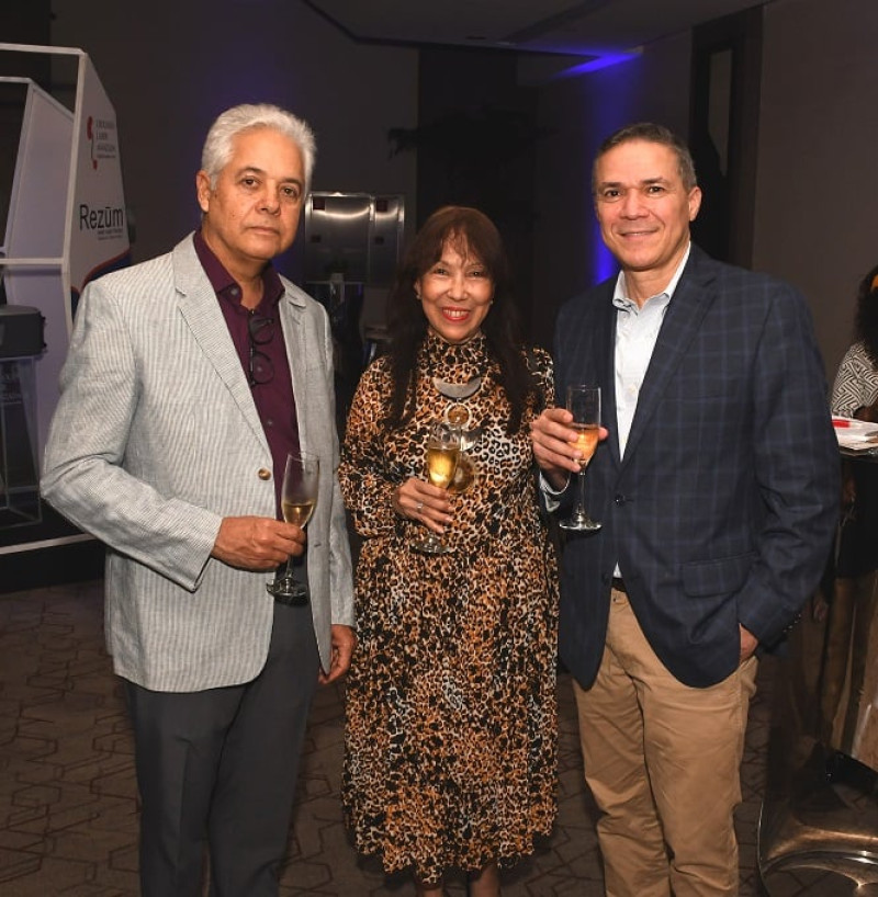 Nicolás Rodríguez Tejada, Olga Díaz y Pedro Maria.