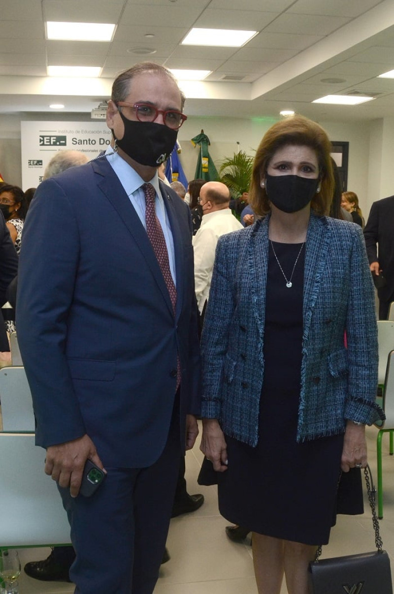 Ramón Alma y Elena Viyella de Paliza.