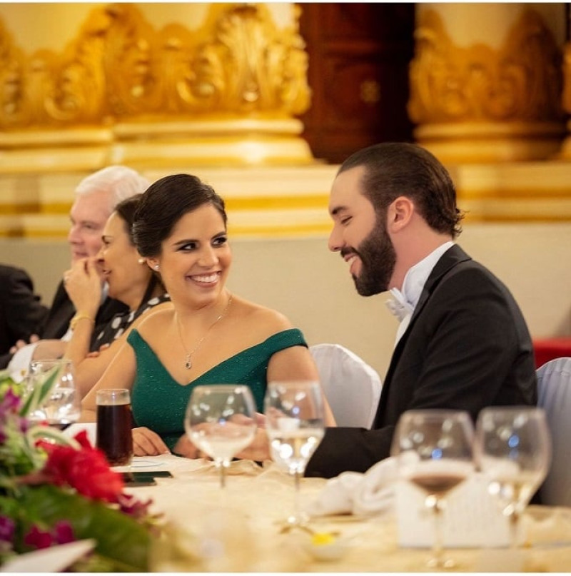 Gabriela y Nayib Bukele