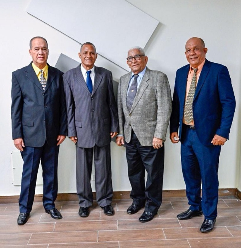 Blas Tavarez, Fermin Fernandez, Miguel Mejia y Onesimo Vasquez.