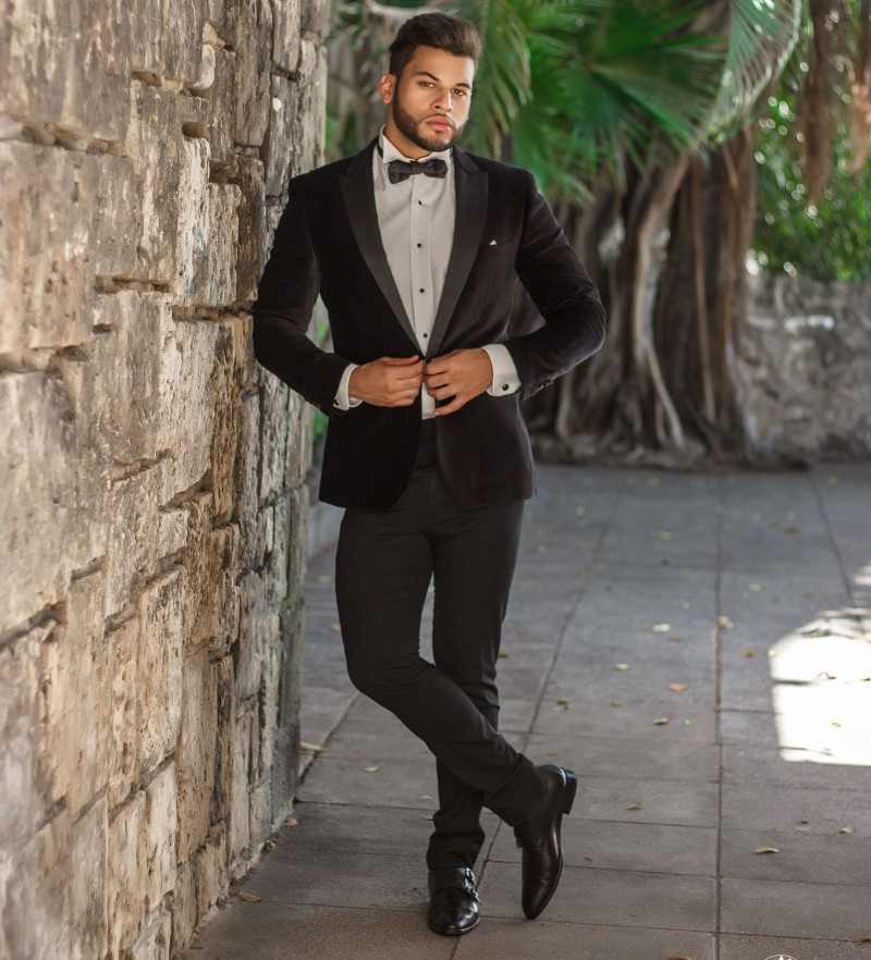 El actor y modelo dominicano Kenneth Castillo se prepara para representar la República Dominicana en el concurso internacional “Man Of The world” 2022.