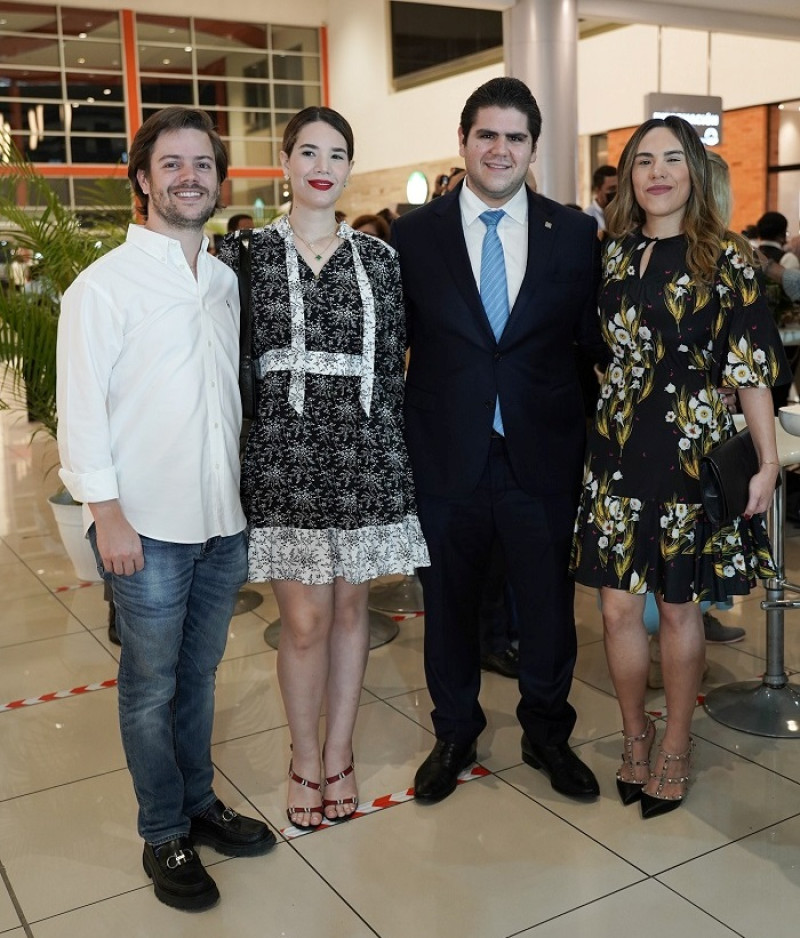 Eduardo Camino, Pilli Paonessa, Juan Lama y Valeria Paonessa.