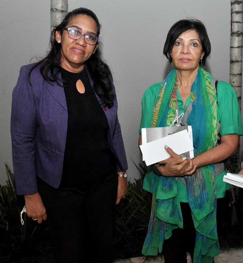 Perla Núñez y Rosa Fernández.