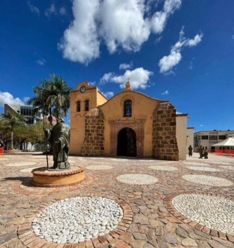 El obispo de Higüey anuncia que el presidente Luis Abinader inaugurará este viernes 25, la restauración de la iglesia San Dionicio, un anhelo de los higüeyanos.
