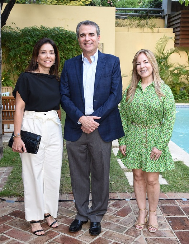 Michelle Morales, Ramón Franco y Flor Hernández