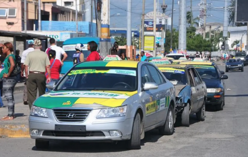 Presencia de choferes haitianos indocumentados causa preocupación en rutas del transporte público. LD