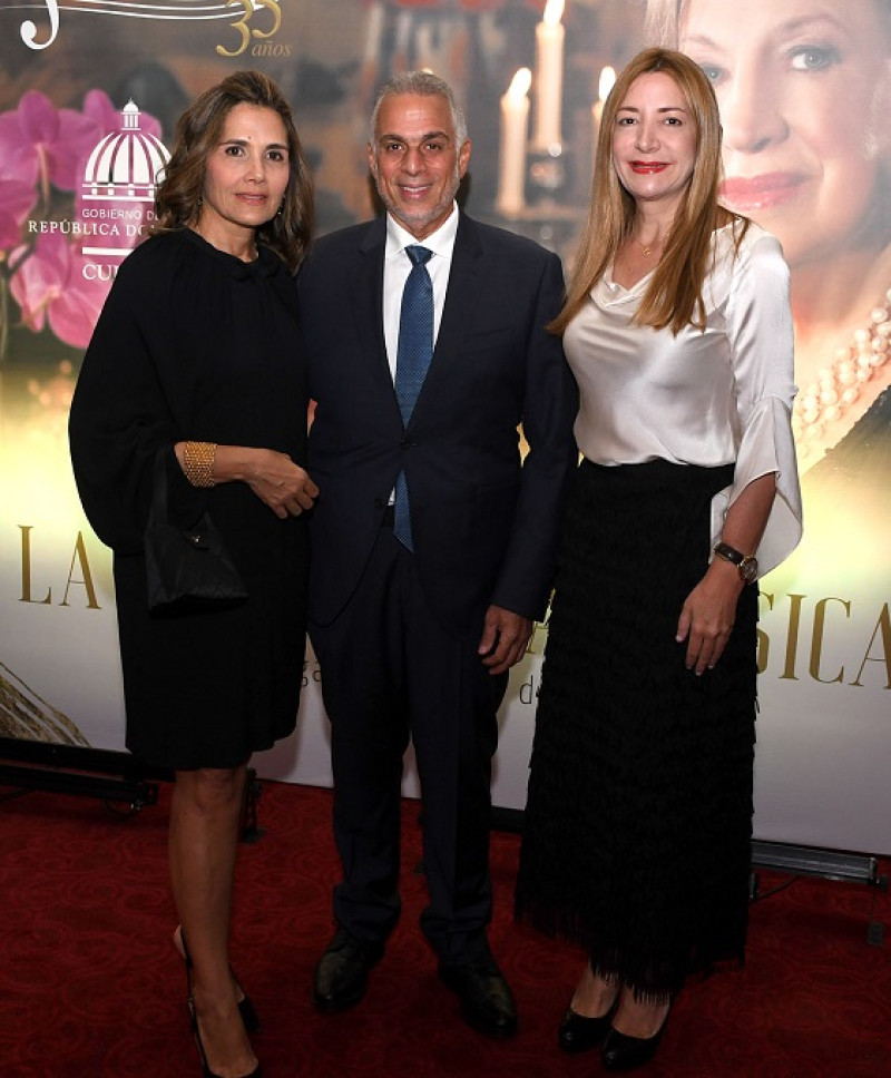 Patricia Álvarez, Nabij Khoury e Isabel Turull.