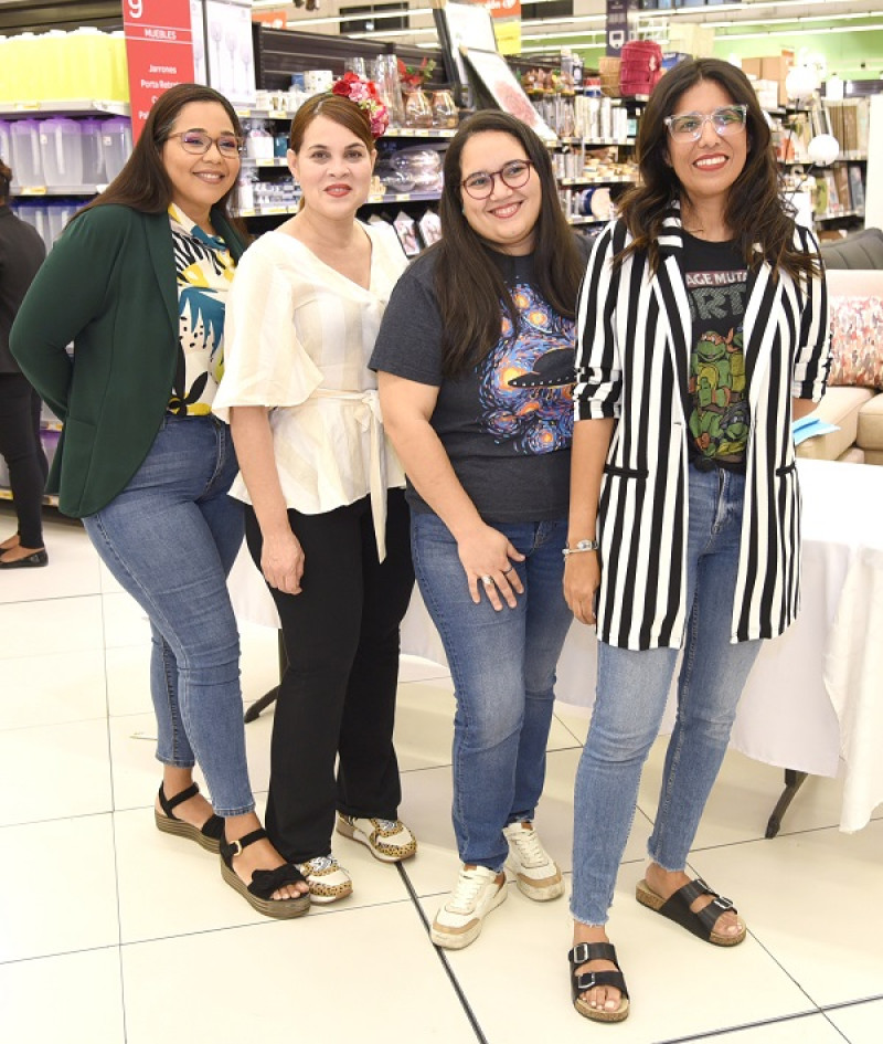 Frainy Gutiérrez, Teresa Mieses, Haydée Salcedo y Nicole Baba.