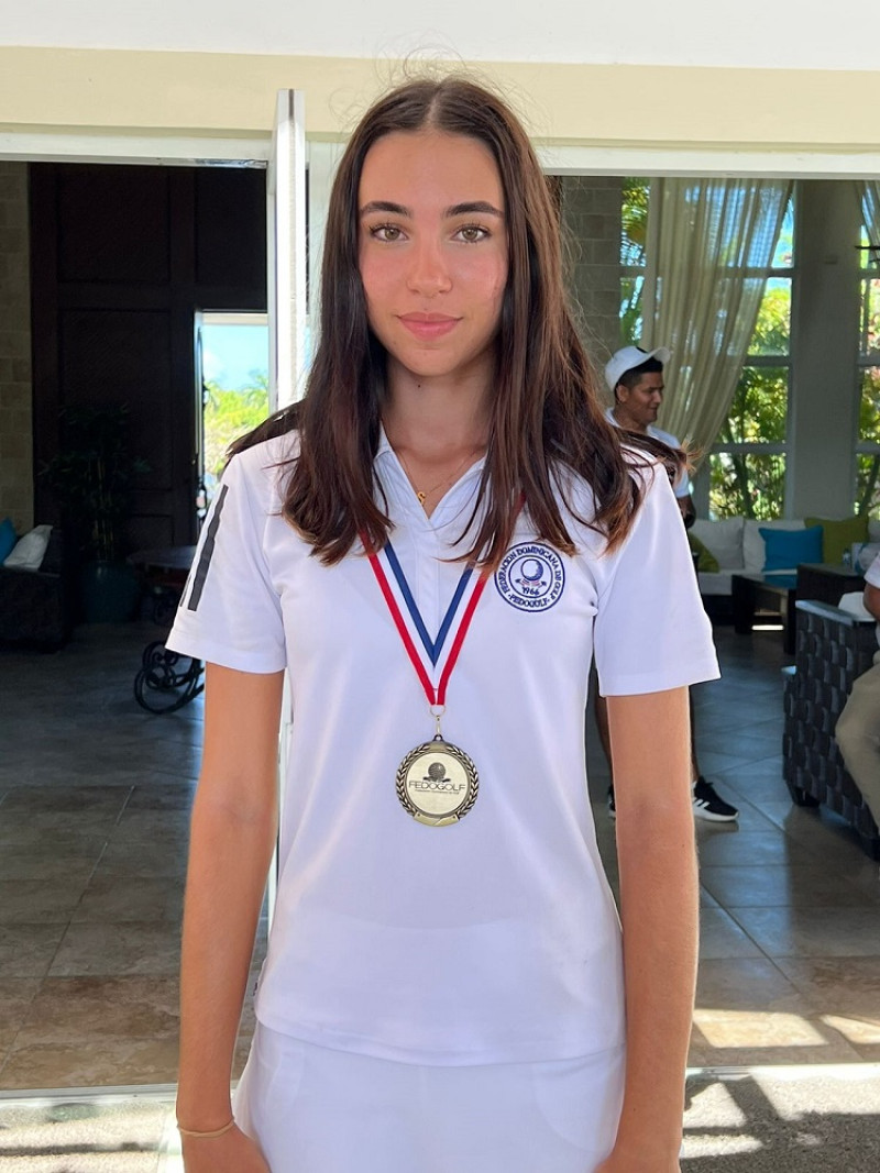 Stephania Mosyagina ganó la categoría de 15 a 18 años.