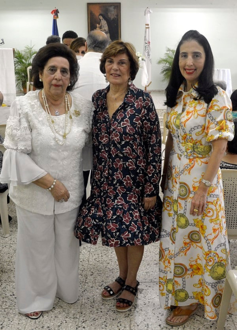 Lucesita de Díaz, Virginia Dalmau y Laura Díaz.
