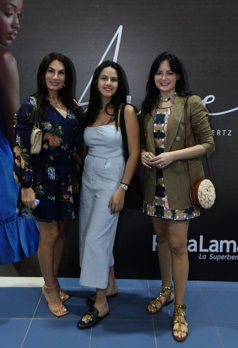 Tammy Ghattes, Viviana Cabral y Ana Gabriela Pérez.