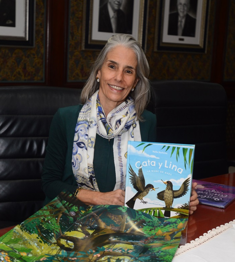 “Debemos empoderar a los niños para que valoren lo nuestro y lo defiendan”, dice la escritora de libros infantiles Nelia Barletta. CIRILO OLIVARES / LISTÍN DIARIO