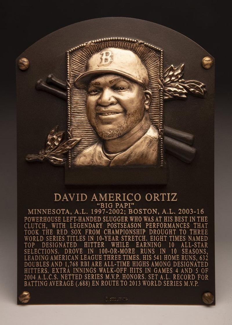 Placa conmemorativa de la exaltación de David Ortiz este domingo al Salón de la Fama de Cooperstown.