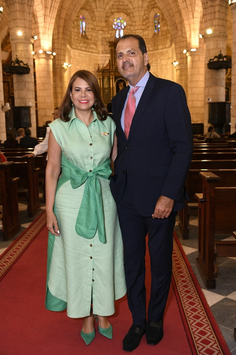 Mireya Borrell. y Eduardo Hazim.