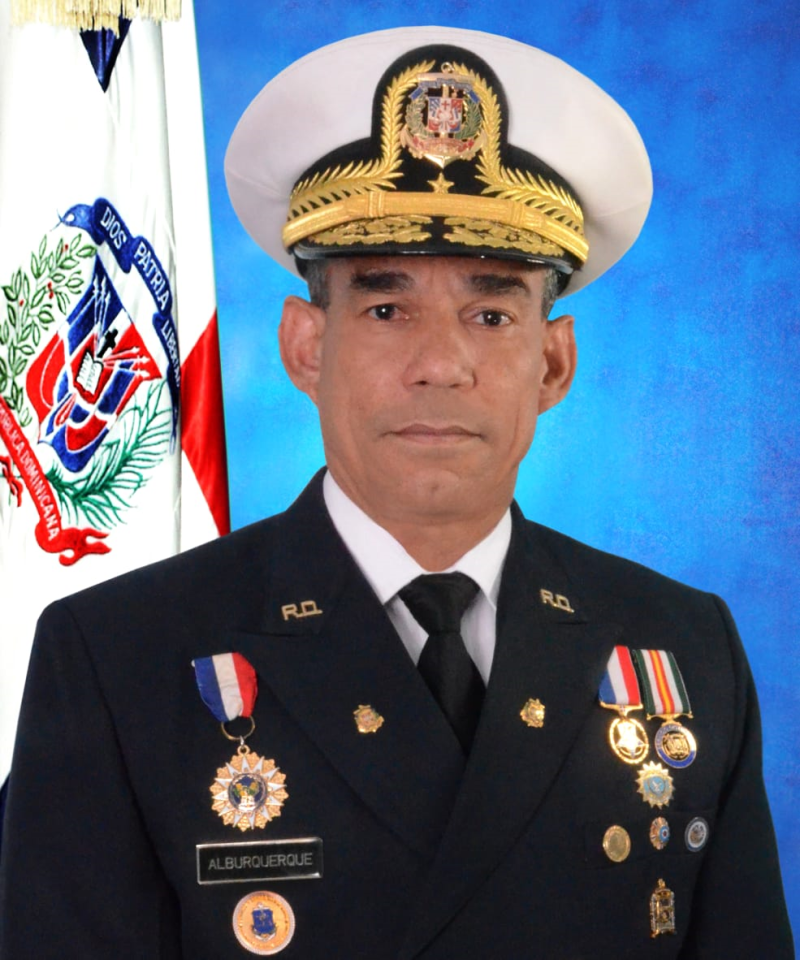 Alburquerque Comprés, vicealmirante retirado.