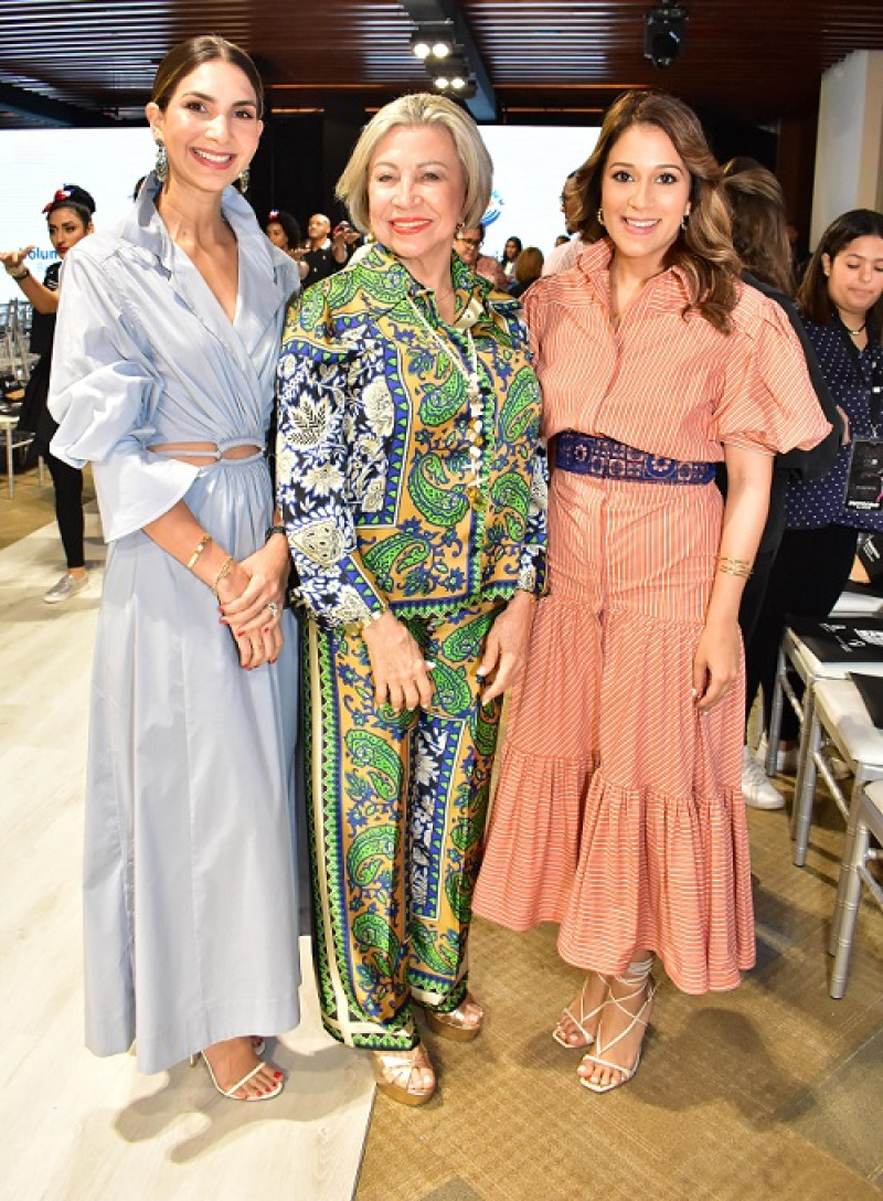 Laura Castillo, Violeta Mazara y Giselle Pla.