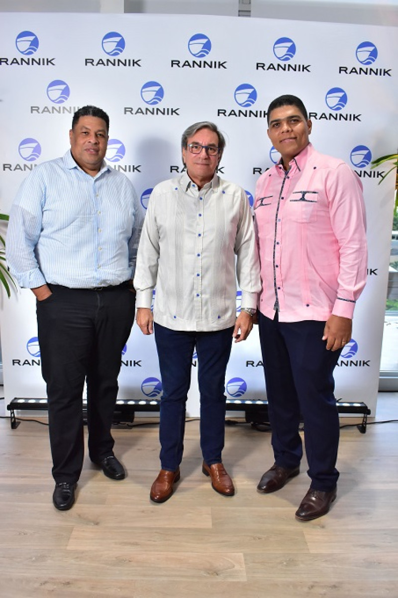 Rogelio Reyes, Luis Jorge y  Frankelly Almonte.