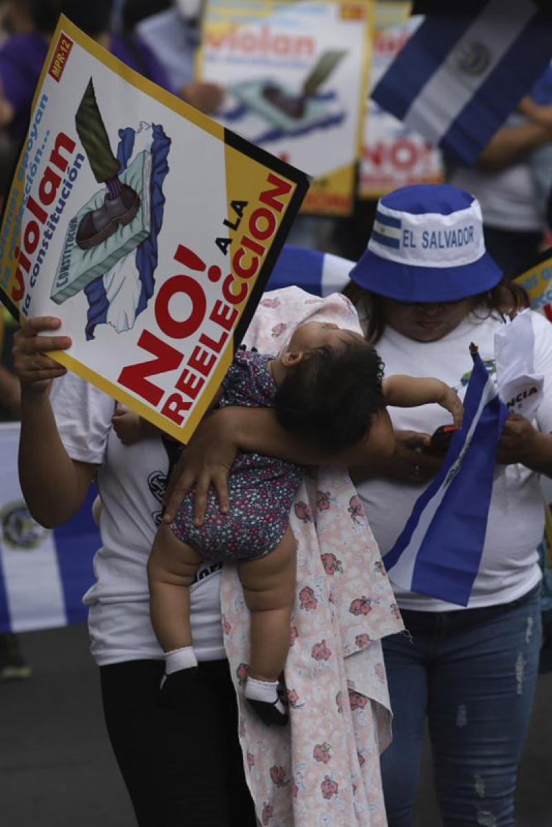 Protesta contra el presidente Bukele.  ap