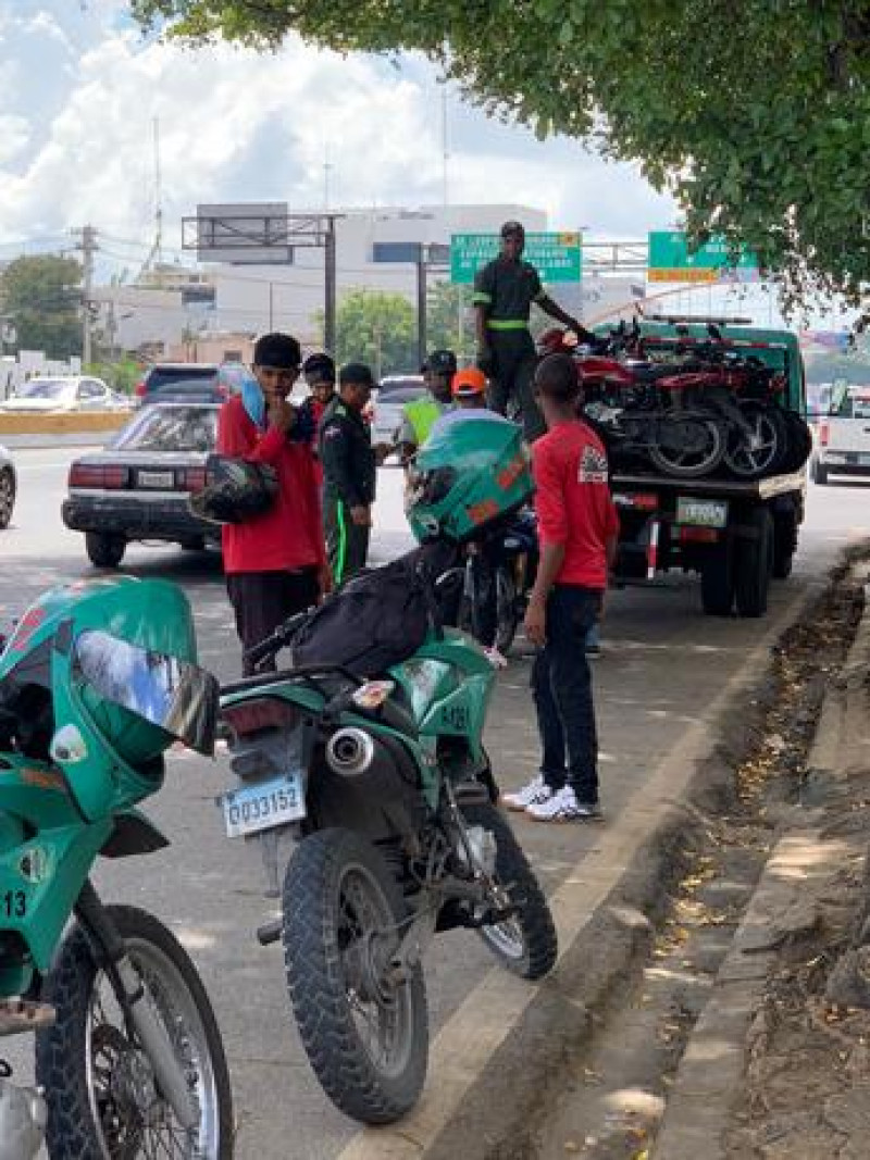 Fiscalización de motores en el Gran Santo Domingo