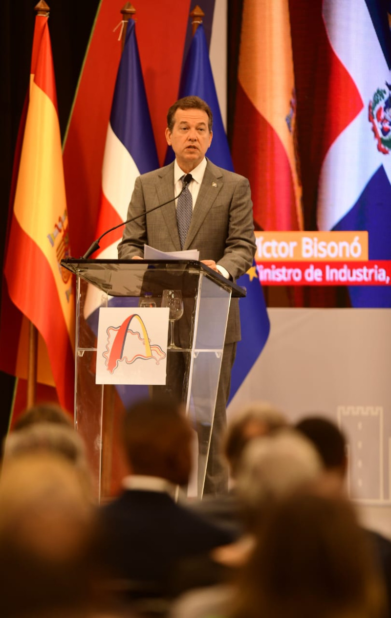 Víctor Bisonó, ministro de Industria y Comercio. Foto: José Alberto Maldonado/LD.