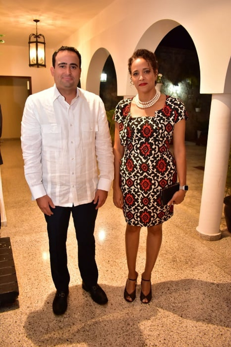 Miguel Ramos y Margarita de los Santos.