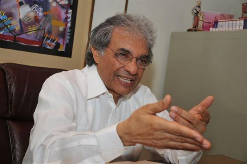 El presidente de Andeclip, Rafael Mena, dijo que requieren consultar a sus miembros.  archivo/