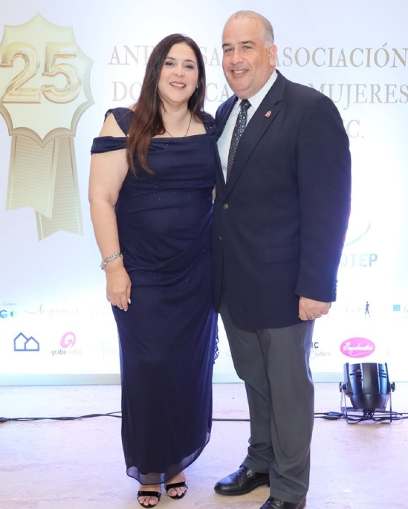 Karen Troncoso y Neil Fernández