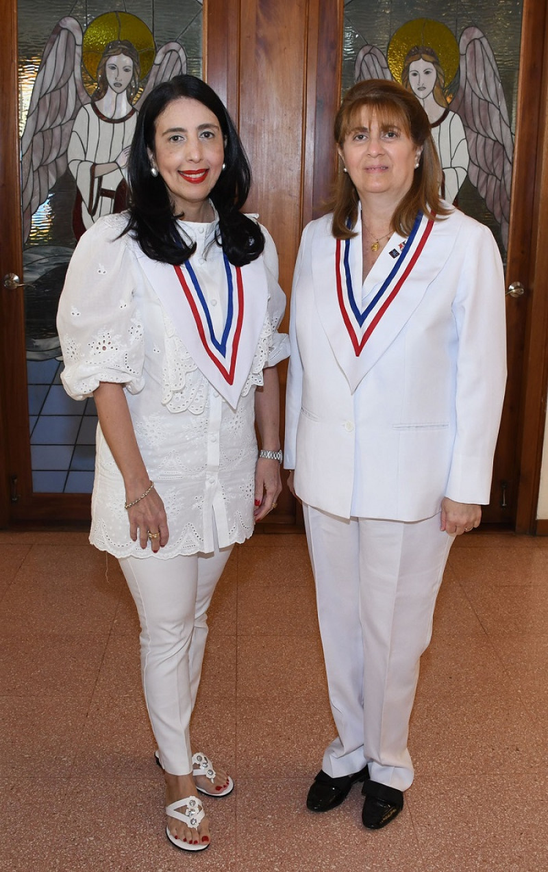 Laura Diaz y Elizabeth Ricart de Brache.