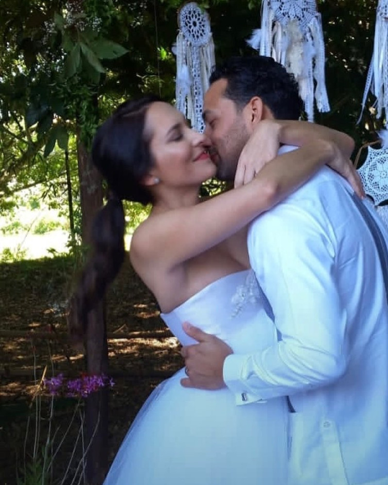 Sergio Carlo y Gabriela Arriaza en su boda. Foto: Instagram