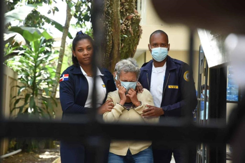 La defensa legal de Mary Louise Ventura denuncia Fiscalía Villa Altagracia se niega a acatar decisión judicial que ordenó su libertad.