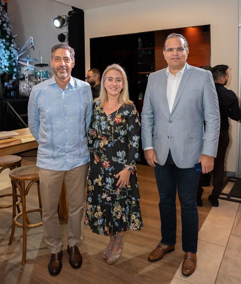 Charles Coto, Maria Alejandra Valera y Luis Eduardo Pol