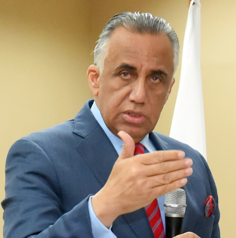 Luisín Mejía Oviedo, miembro del COI.
