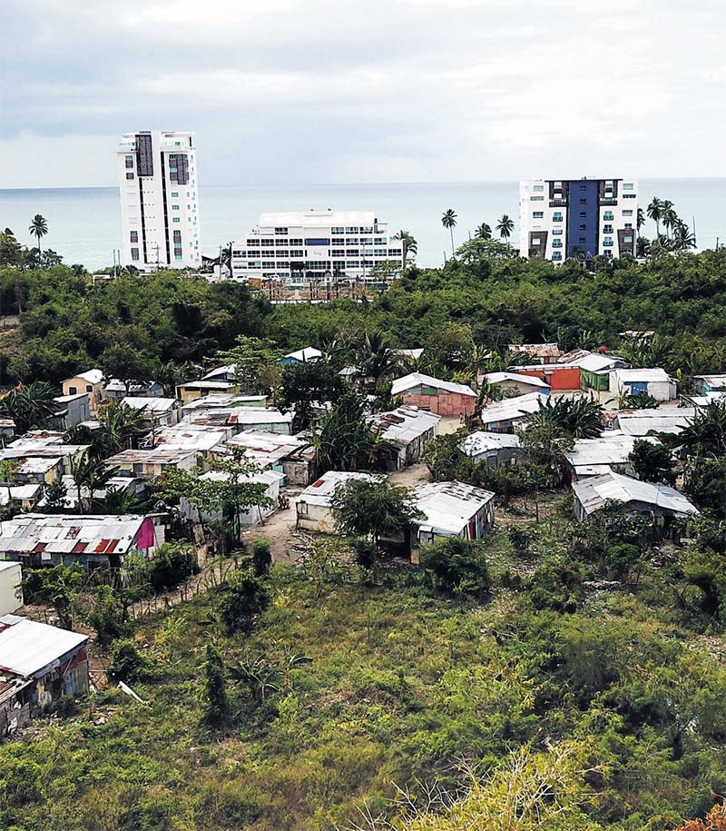 Dominicanos y haitianos llevan una vida en común en este sector de Juan Dolio. RAUL ASCENCIO/ LISTÍN DIARIO