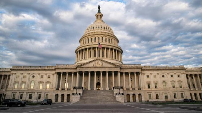 El edificio del Capitolio de los Estados Unidos en Washington, DC, EE. UU., 1 de octubre de 2020. [Alex Edelman/EPA/EFE]