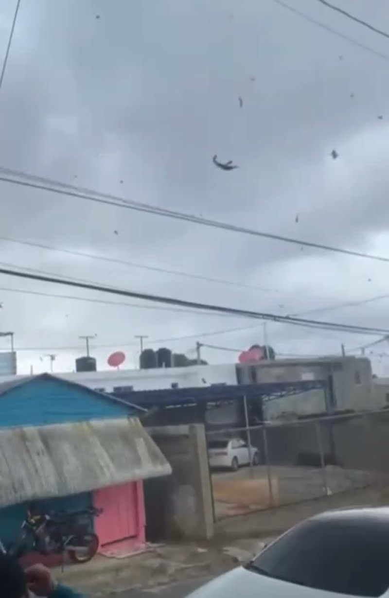 Fuertes ráfagas de vientos en Nagua, LD