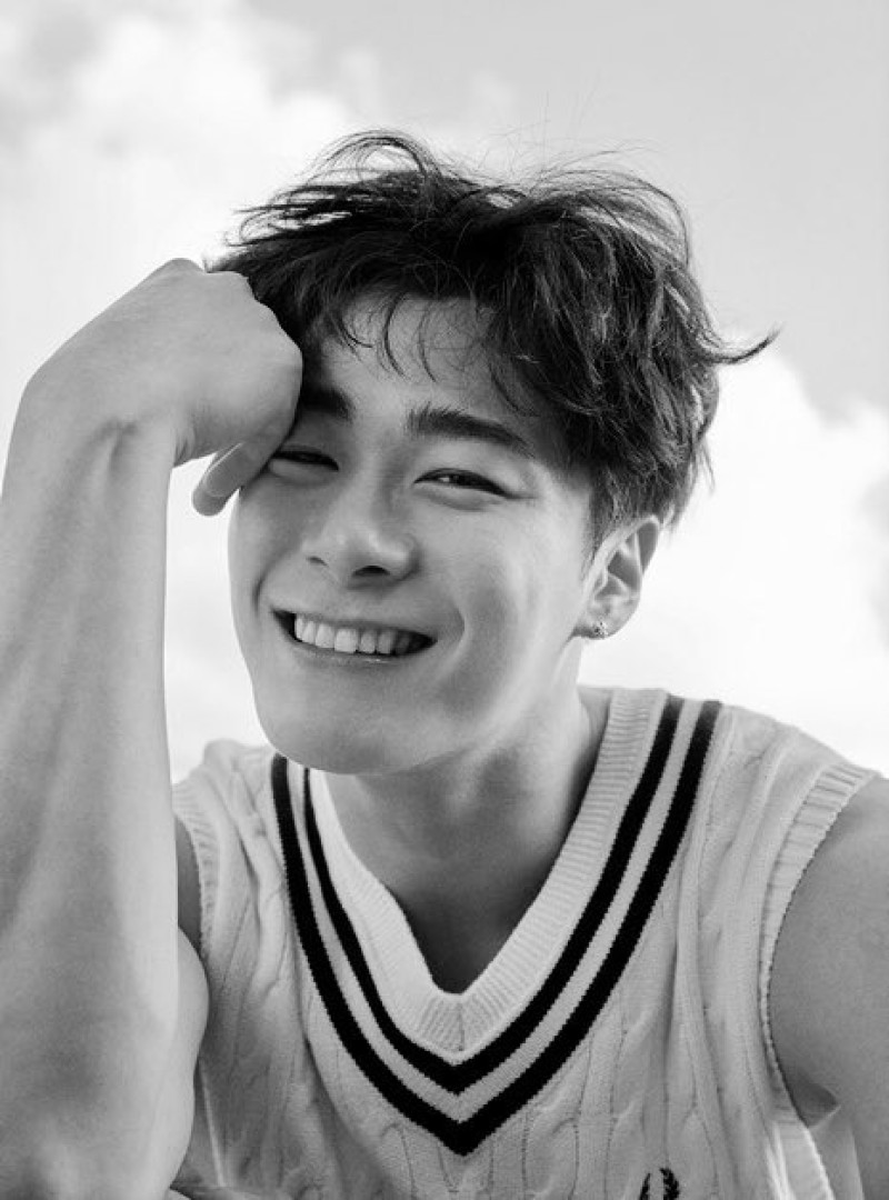 Moonbin.