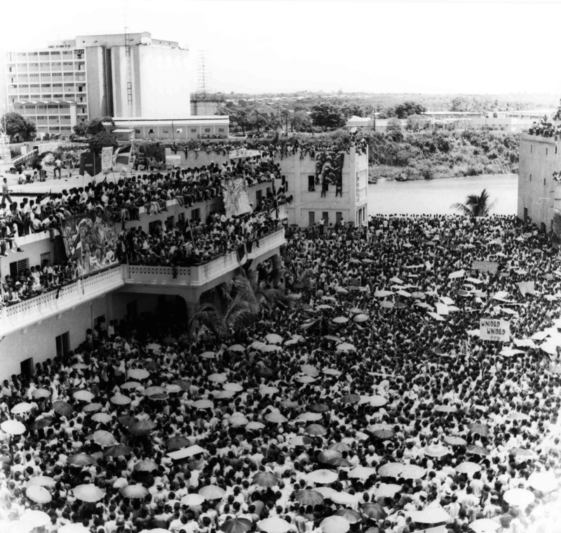 Mitin de los constuticionalistas en la fortaleza Ozama el 14 de junio de 1965