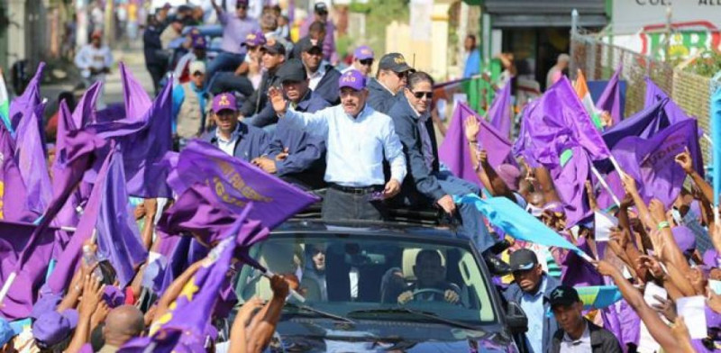 Imagen del expresidente Danilo Medina durante campaña electoral.