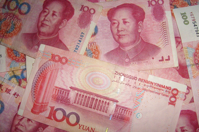La divisa china sigue contando con una cuota de tan solo un 2,3 % en los pagos a nivel global.