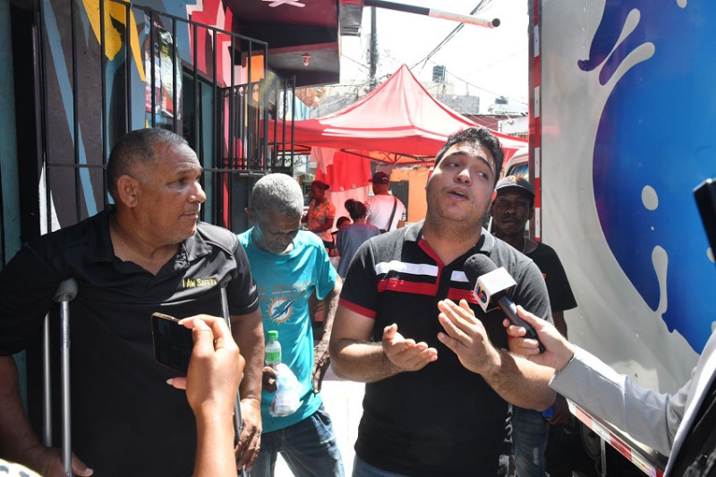 Residentes de la calle 42 del sector Capotillo defienden la imagen de la zona.
