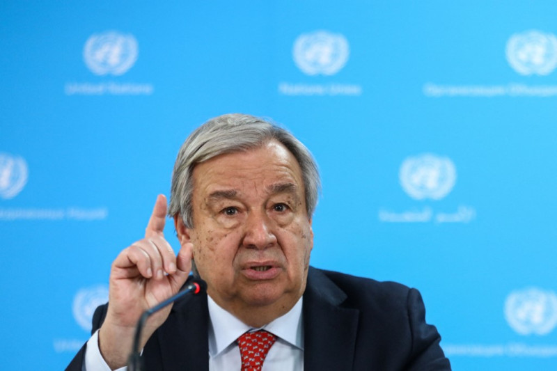 El secretario general de la ONU, Antonio Guterres, habla durante una conferencia de prensa en las oficinas de la ONU en Nairobi el 3 de mayo de 2023.