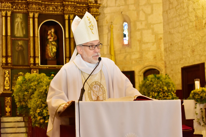 Monseñor Víctor Masalles.