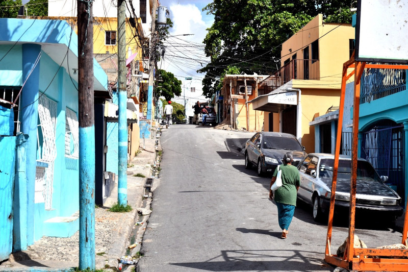 Los residentes de Los Guandules expresan vivir inseguros por la alta tasa de delincuencia y poco patrullaje policial en el sector.