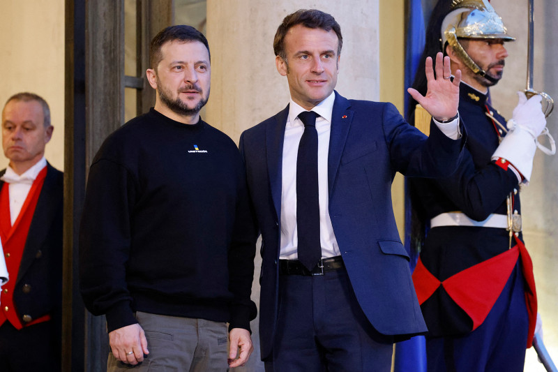 Los presidentes de Ucrania, Volodymyr Zelensky, y de Francia, Emmanuel Macron.