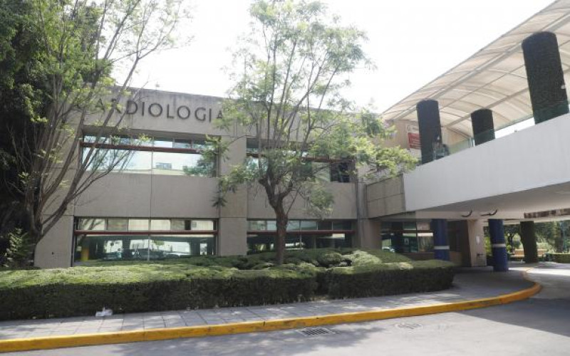 Fachada del Hospital de Cardiología del Centro Médico Nacional Siglo XXl.