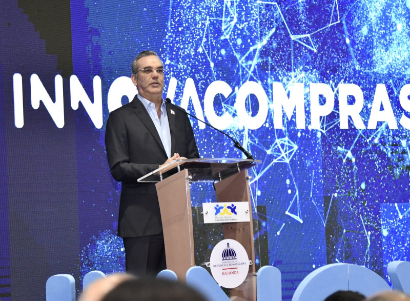 Presidente de la República, Luis Abinader, el 23 de mayo de 2023 en la actividad de lanzamiento de la asistente virtual Lici Compras y el Sistema de Información de Precios de la DIGCP.